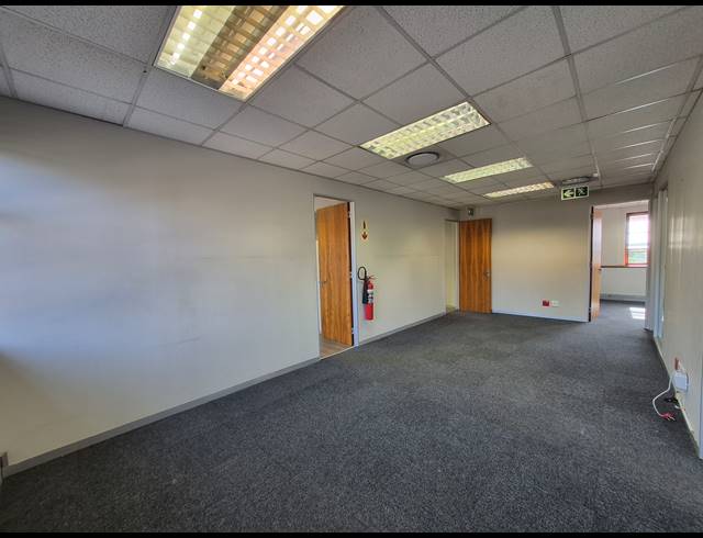 190M² OFFICE TO LET IN SANDTON CENTRAL